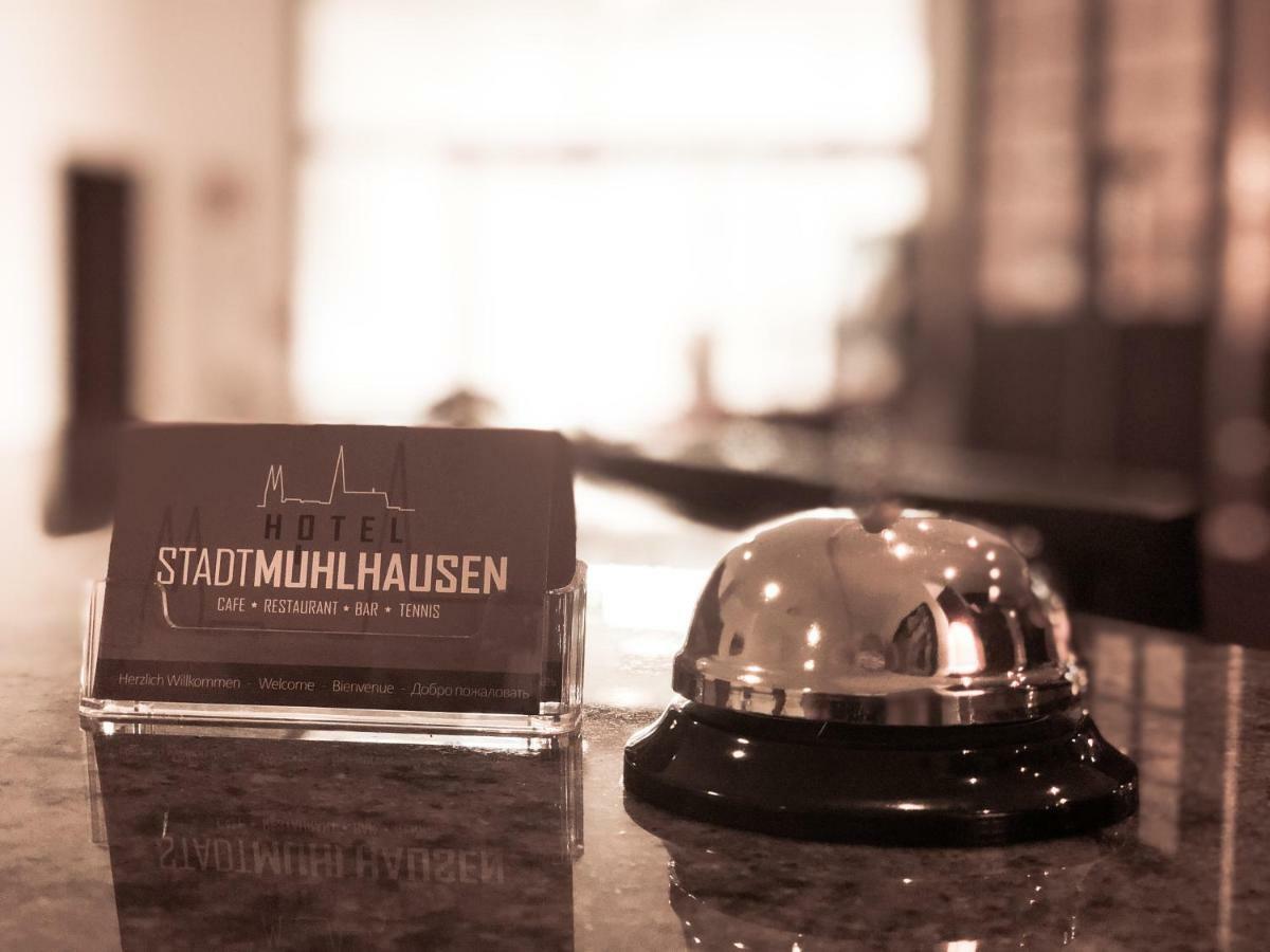 Hotel Stadt Muehlhausen エクステリア 写真